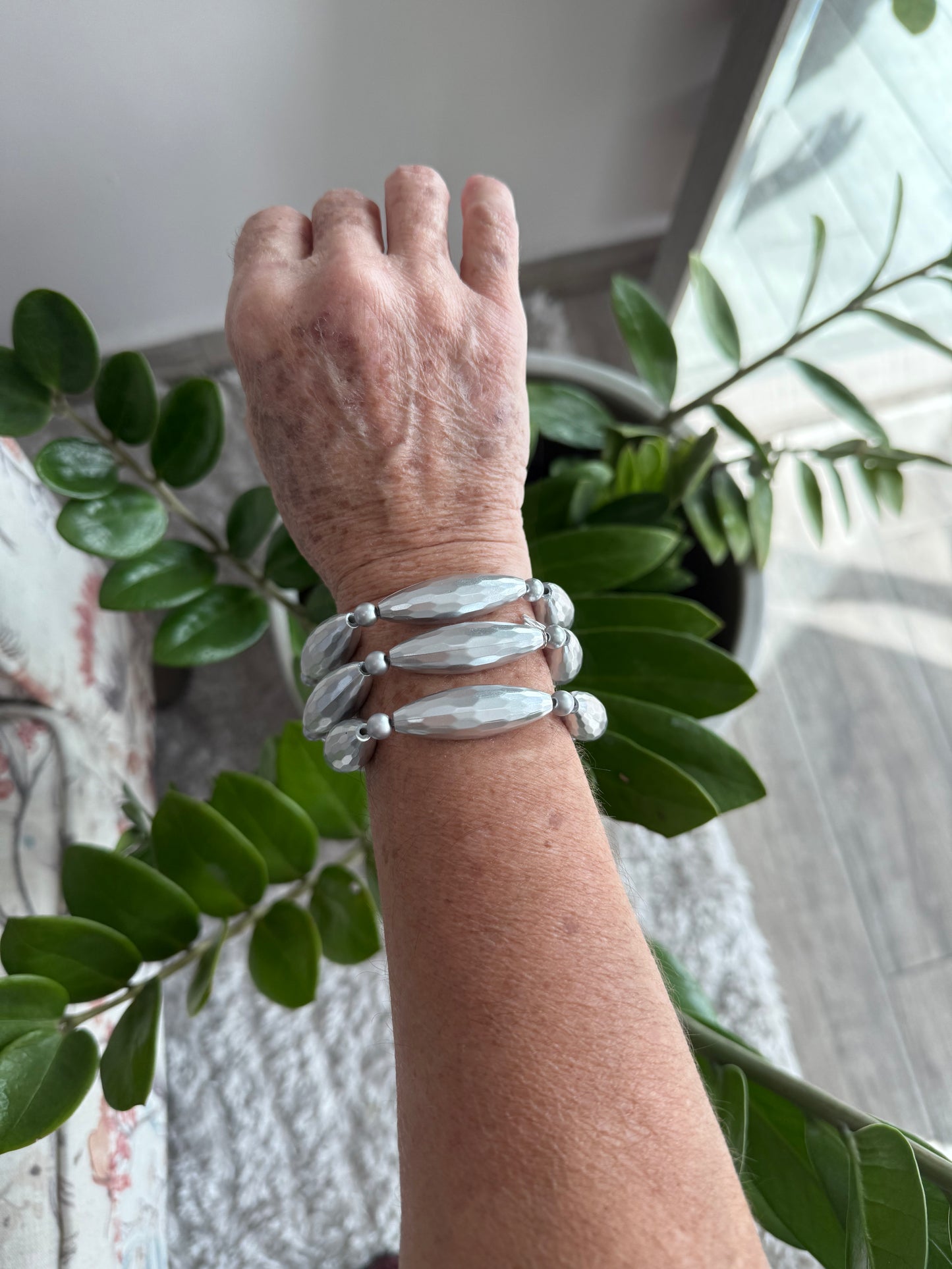 Lila Bracelet