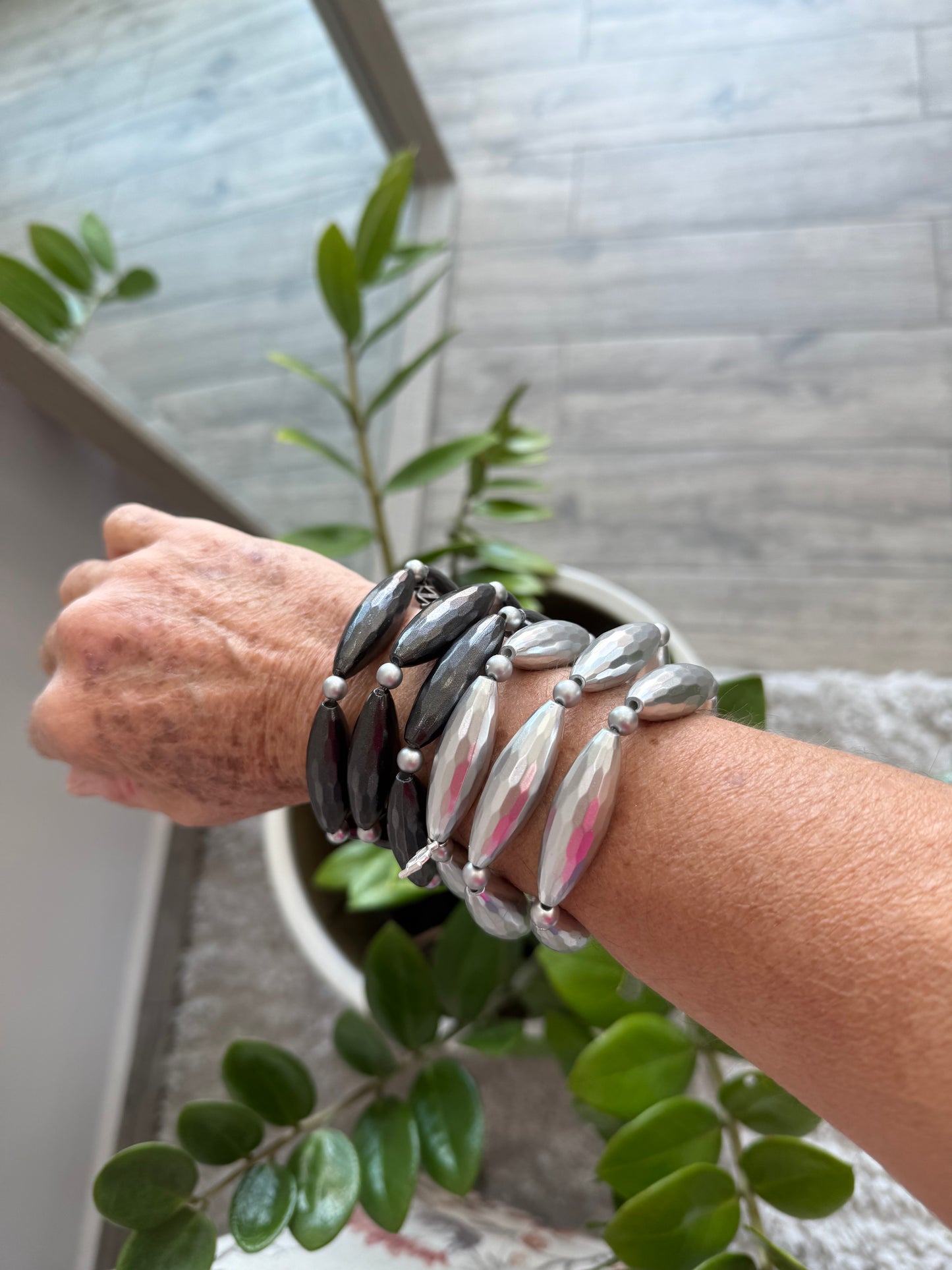 Lila Bracelet