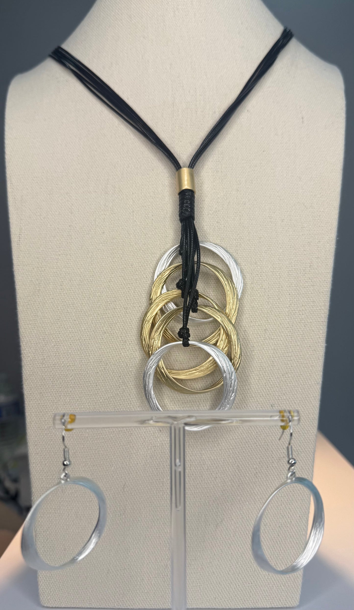 Silver & Gold Rings Neclace
