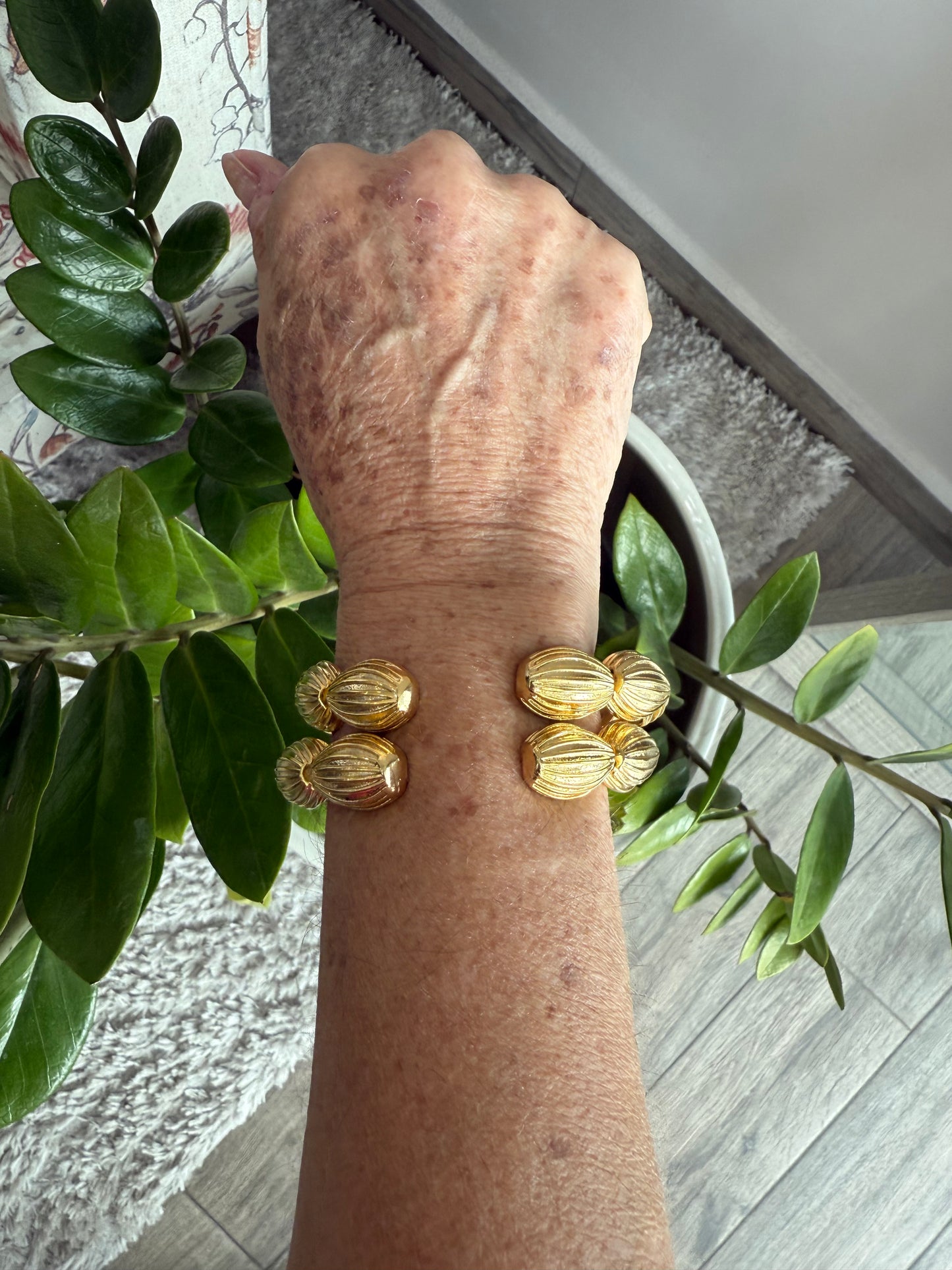Gold Spindel Bracelet