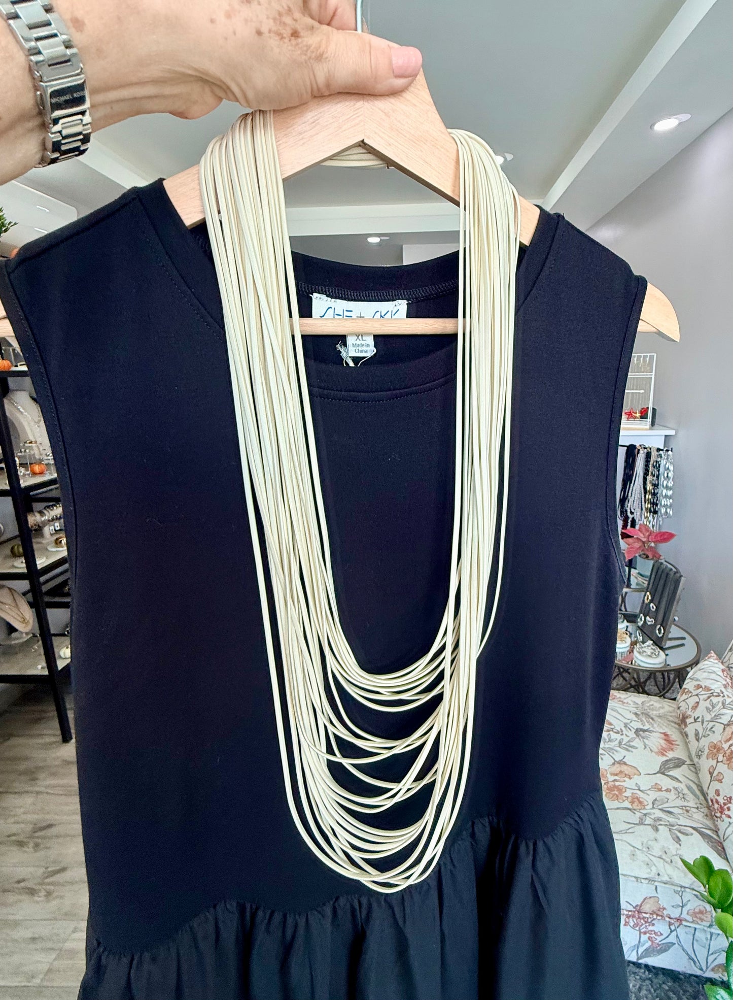 Kery Long Necklace