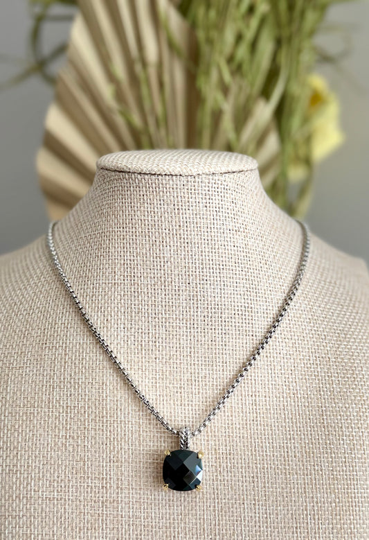 Mika necklace