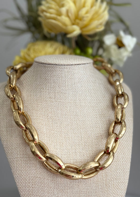 Wila Short Necklace