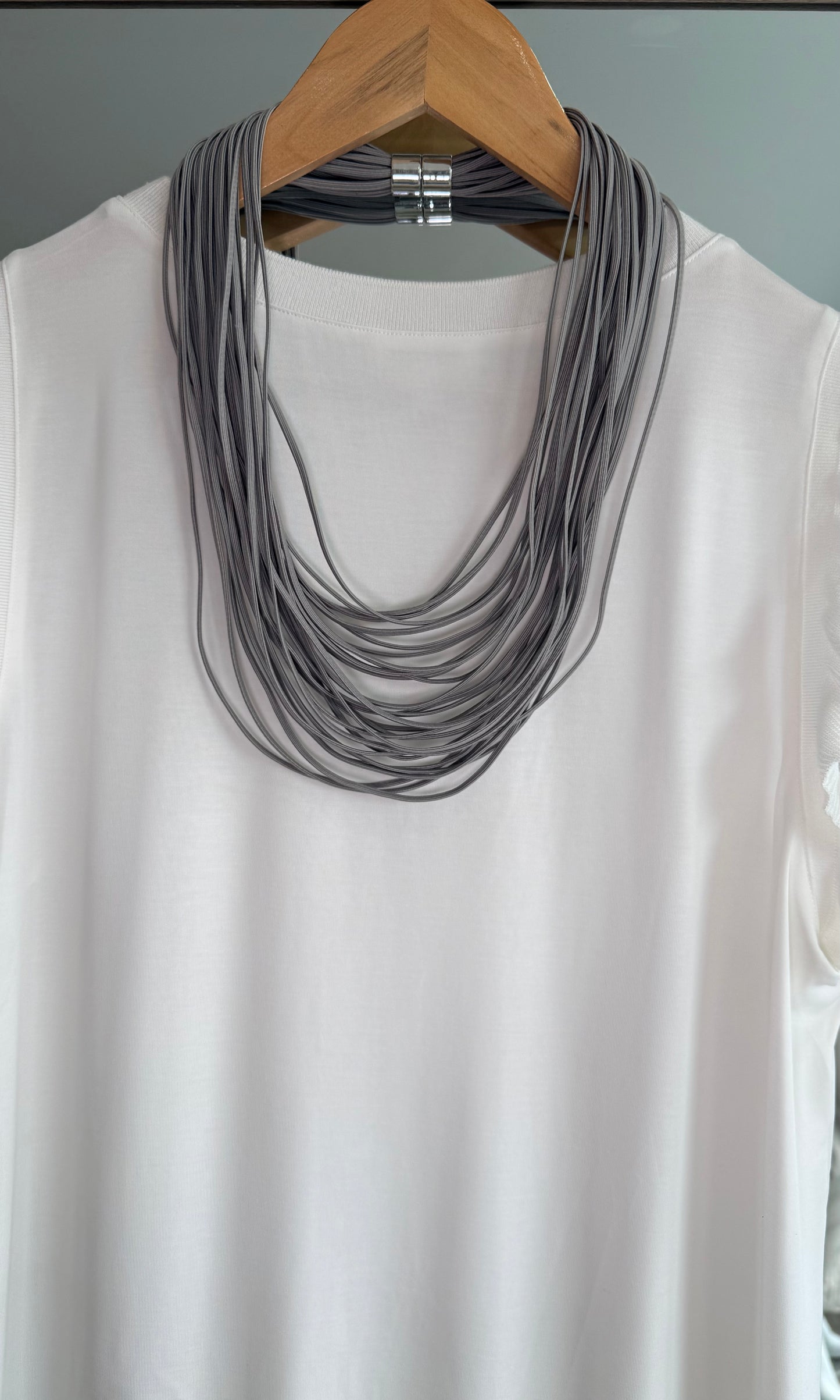 Liz Gray Short Necklace